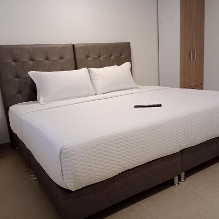 Aparta Suite Plaza Premium 보고타 외부 사진